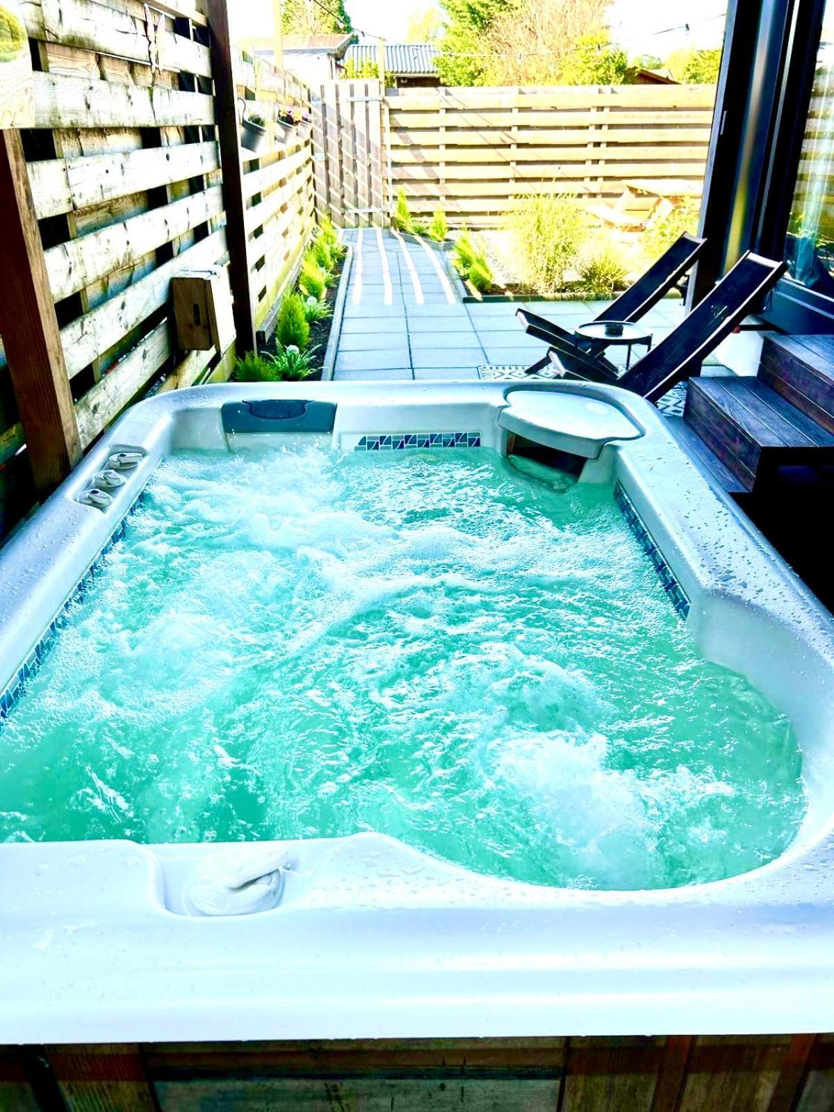 Tiny House With Sauna & Jacuzzi Near Amsterdam Vijfhuizen Eksteriør bilde