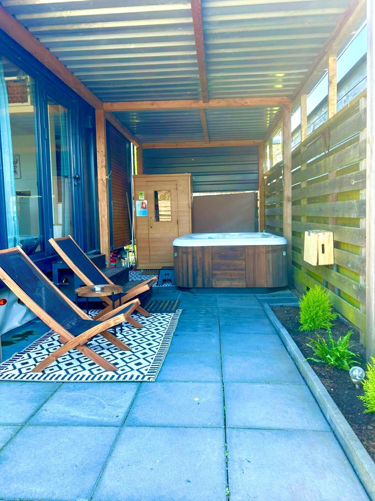 Tiny House With Sauna & Jacuzzi Near Amsterdam Vijfhuizen Eksteriør bilde